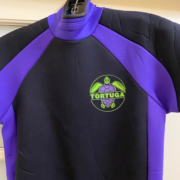 Tortuga Wet shorty Suit - Picture 2 of 10